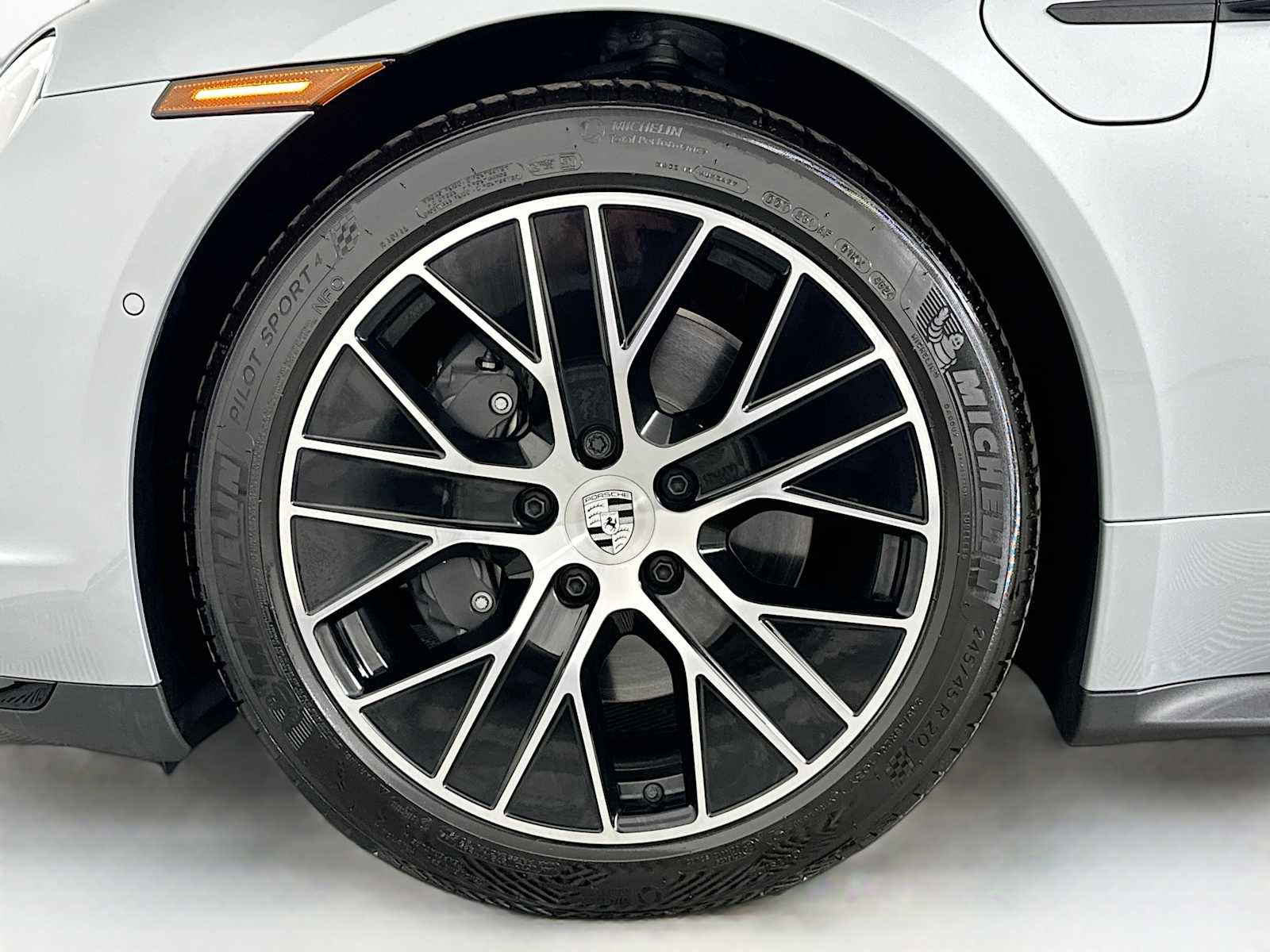 New 2025 Porsche Taycan image 33