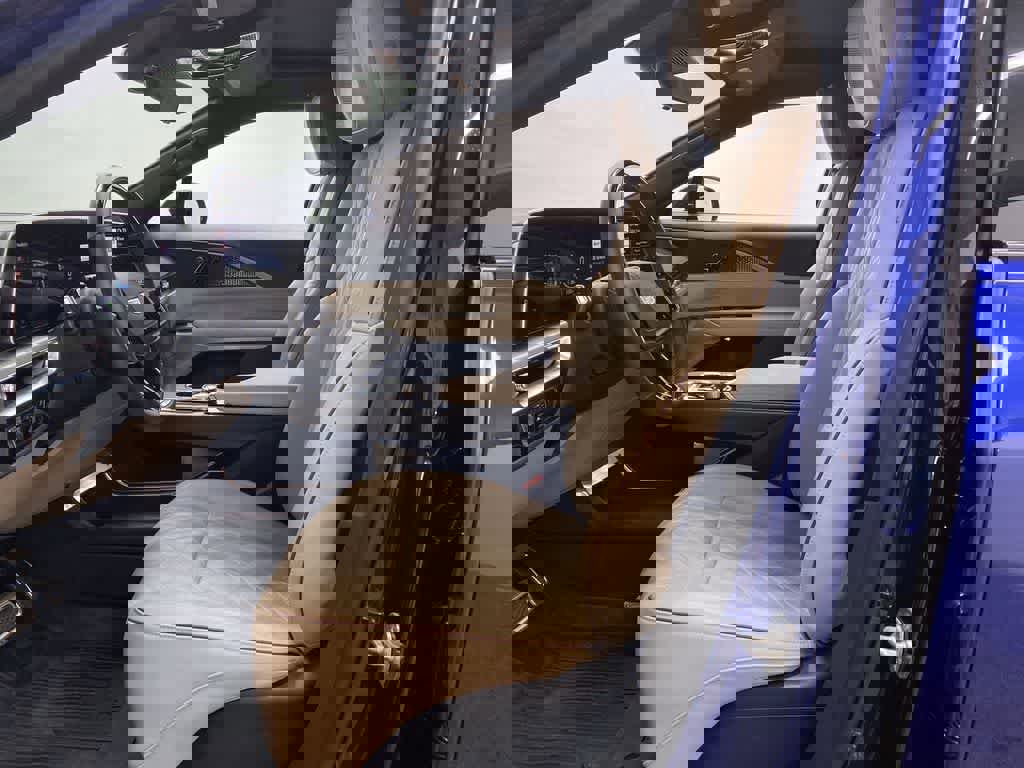 Certified 2025 Cadillac Lyriq Sport w/ Nappa Leather Package image 14