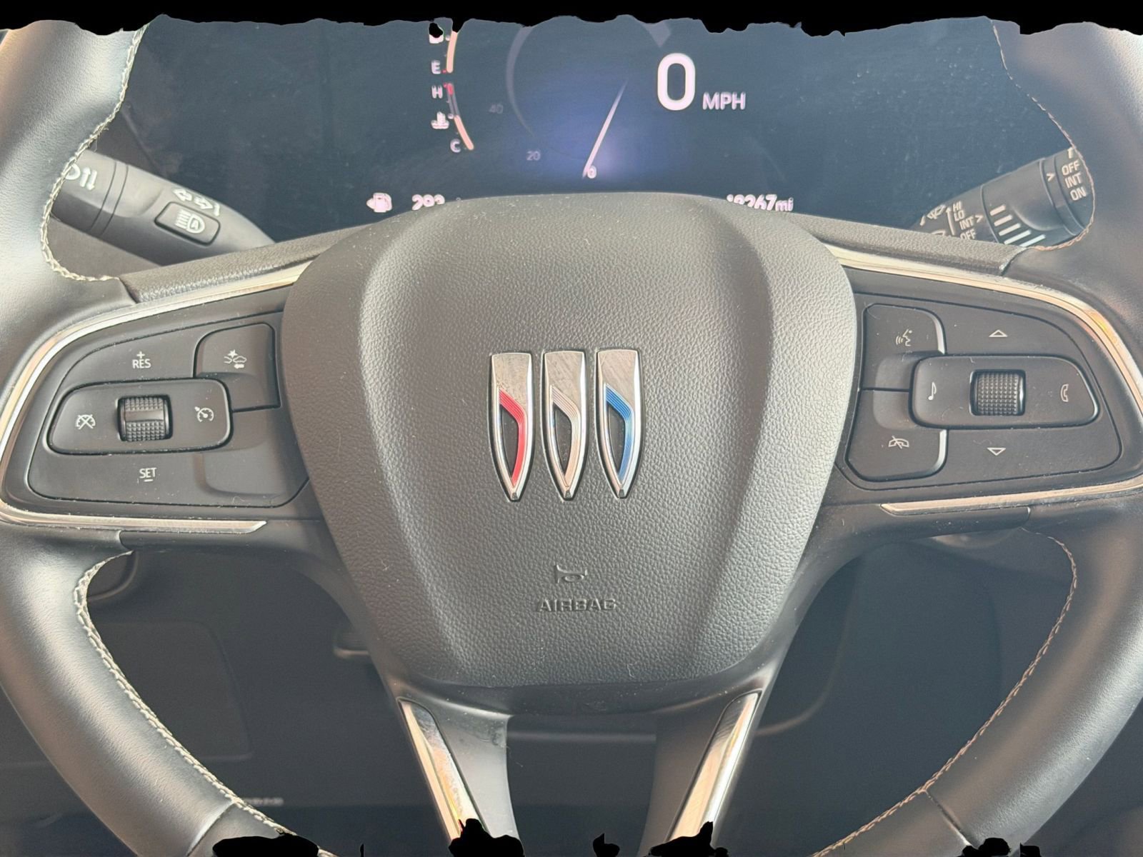 Used 2025 Buick Encore GX Preferred image 27