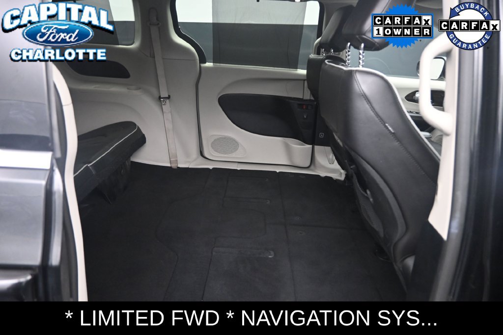 Used 2024 Chrysler Pacifica Limited FWD image 14