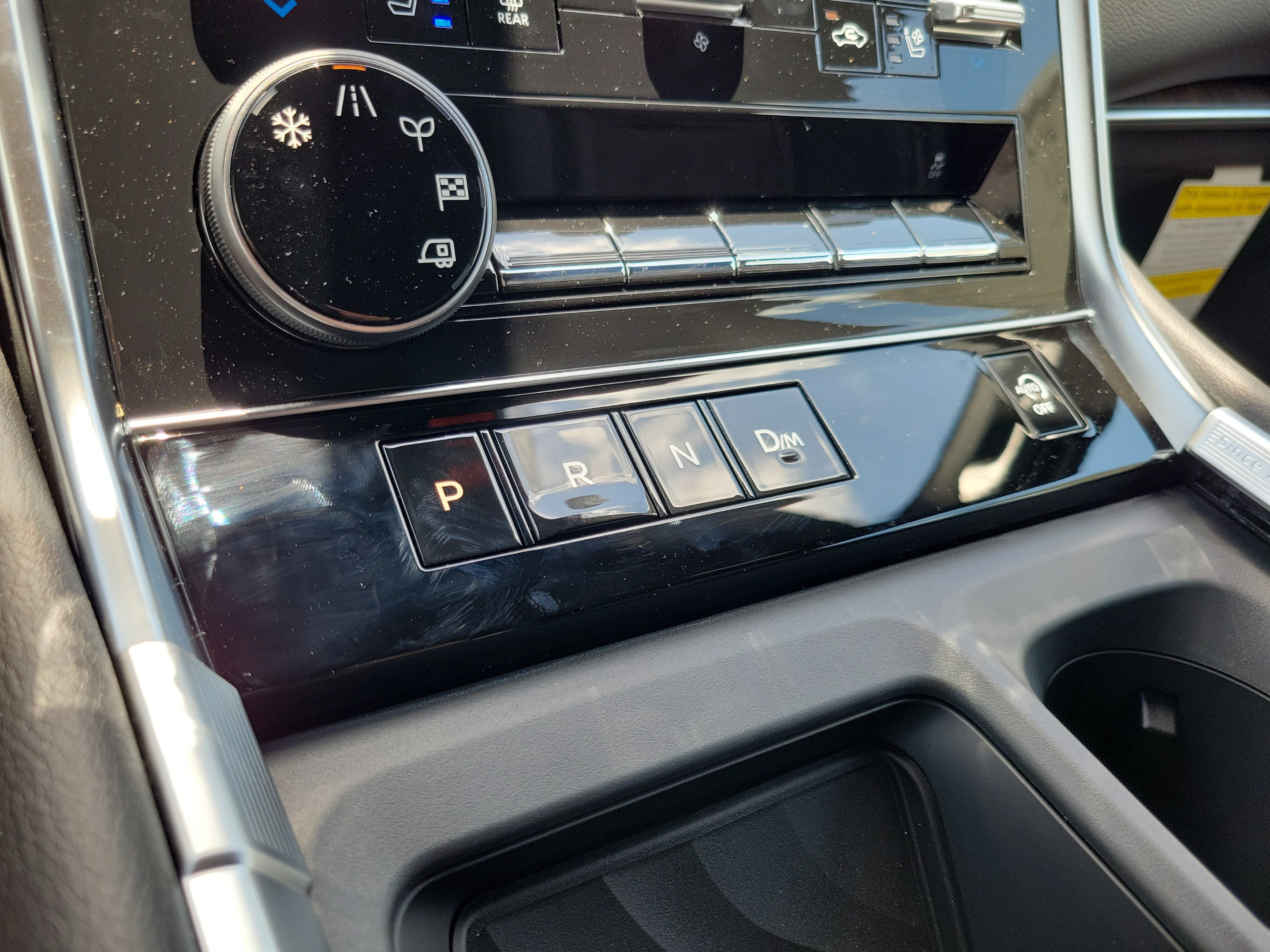 New 2026 Nissan Armada Platinum RWD image 29