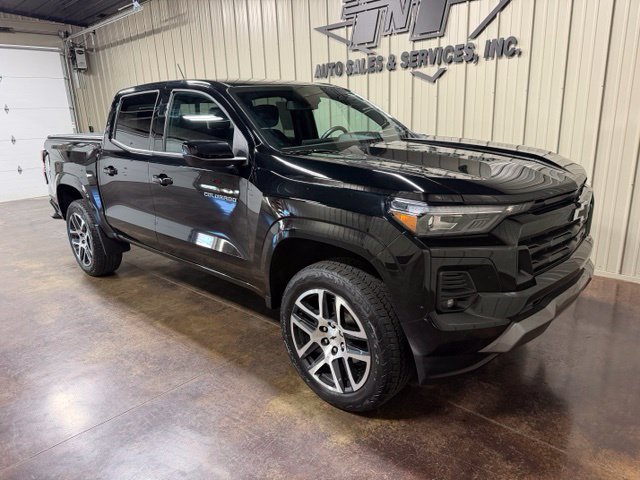 Used 2024 Chevrolet Colorado Z71 w/ Z71 Convenience Package 2 AWD/4WD image 6