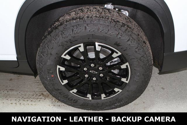 New 2026 Chevrolet Traverse Z71 w/ LPO, Floor Liner Package image 11