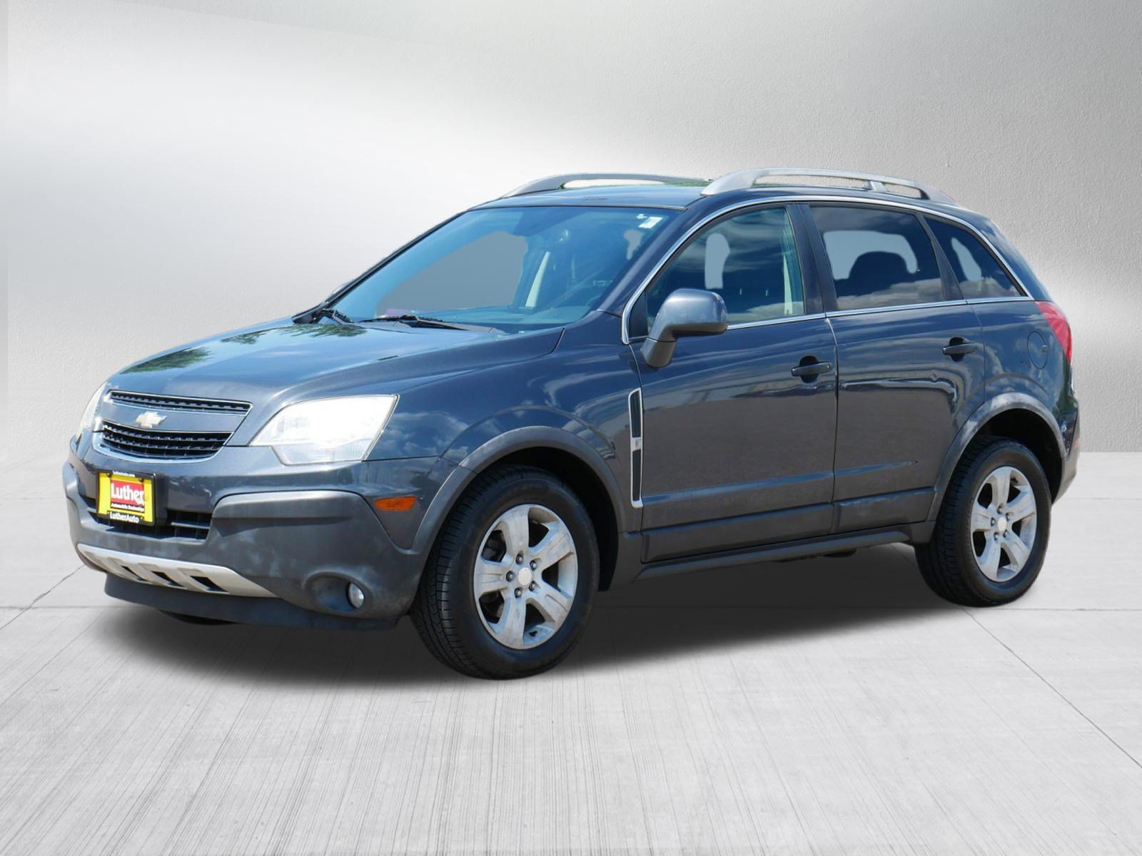 Used 2013 Chevrolet Captiva Sport LS FWD image 3