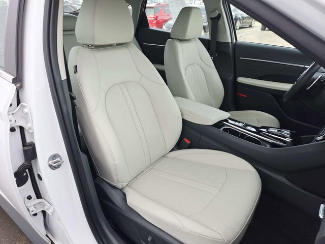 Used 2023 Hyundai Sonata Limited FWD image 13