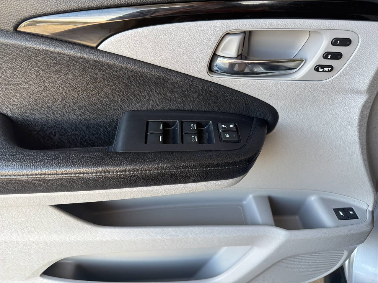 Used 2018 Honda Pilot Elite image 20