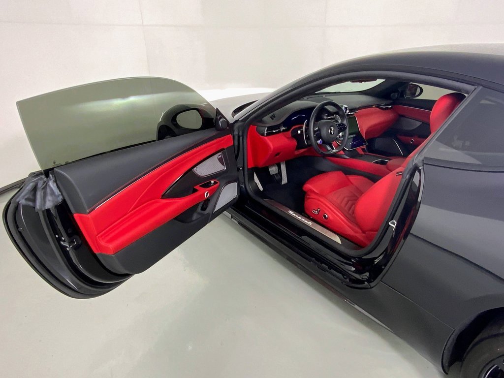Used 2024 Maserati GranTurismo Trofeo image 21