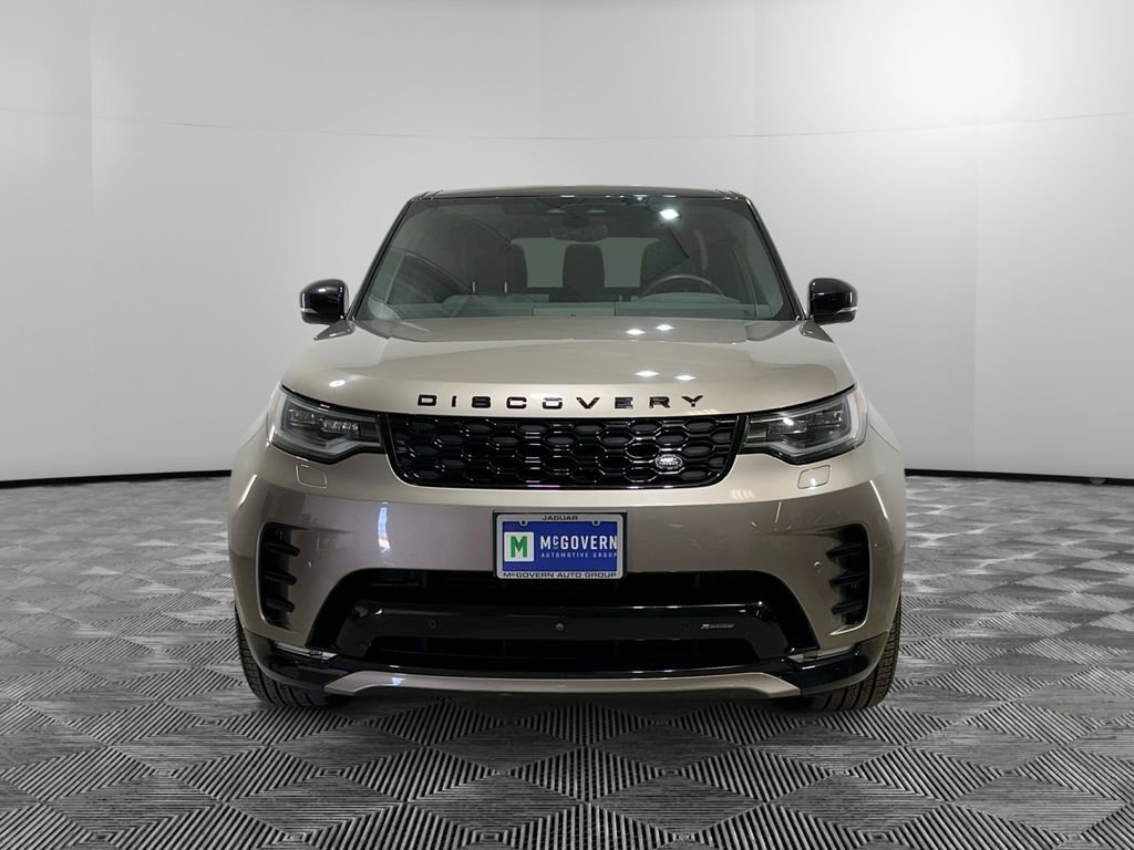 Used 2023 Land Rover Discovery S R-Dynamic image 8