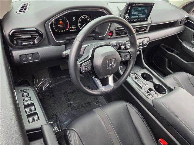 Used 2025 Honda Pilot EX-L image 10