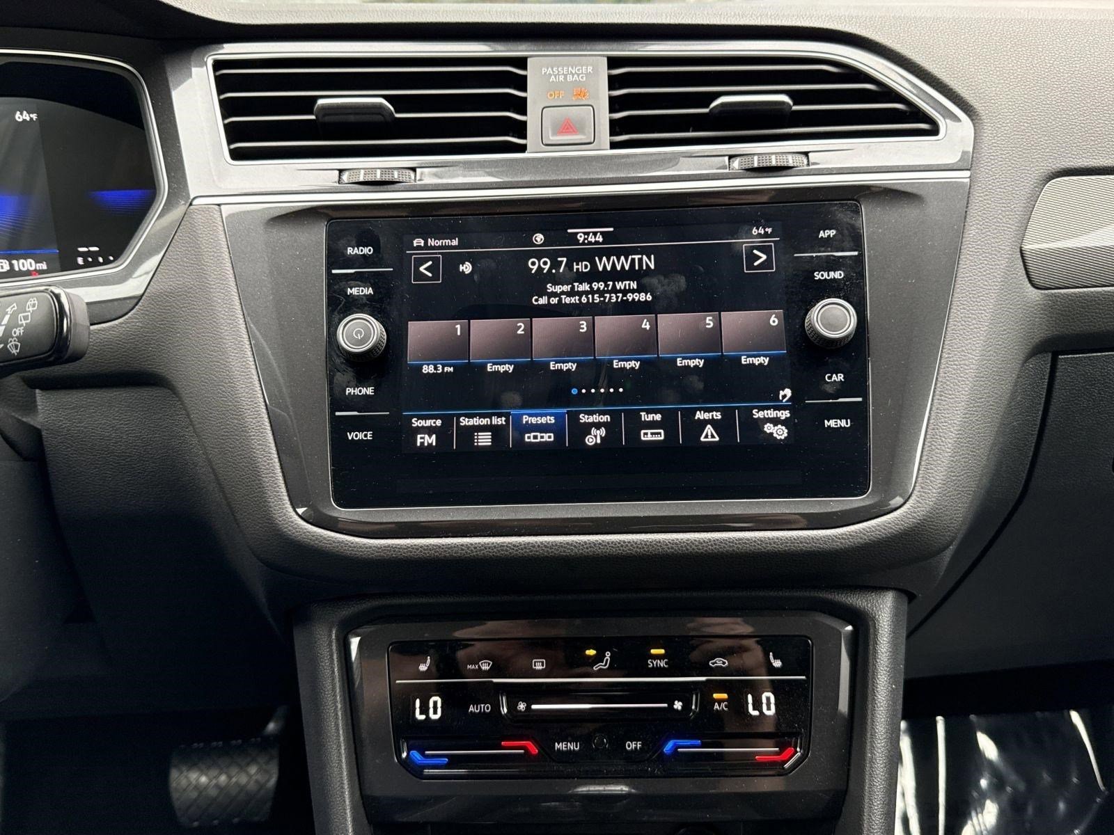 Used 2024 Volkswagen Tiguan SE image 23