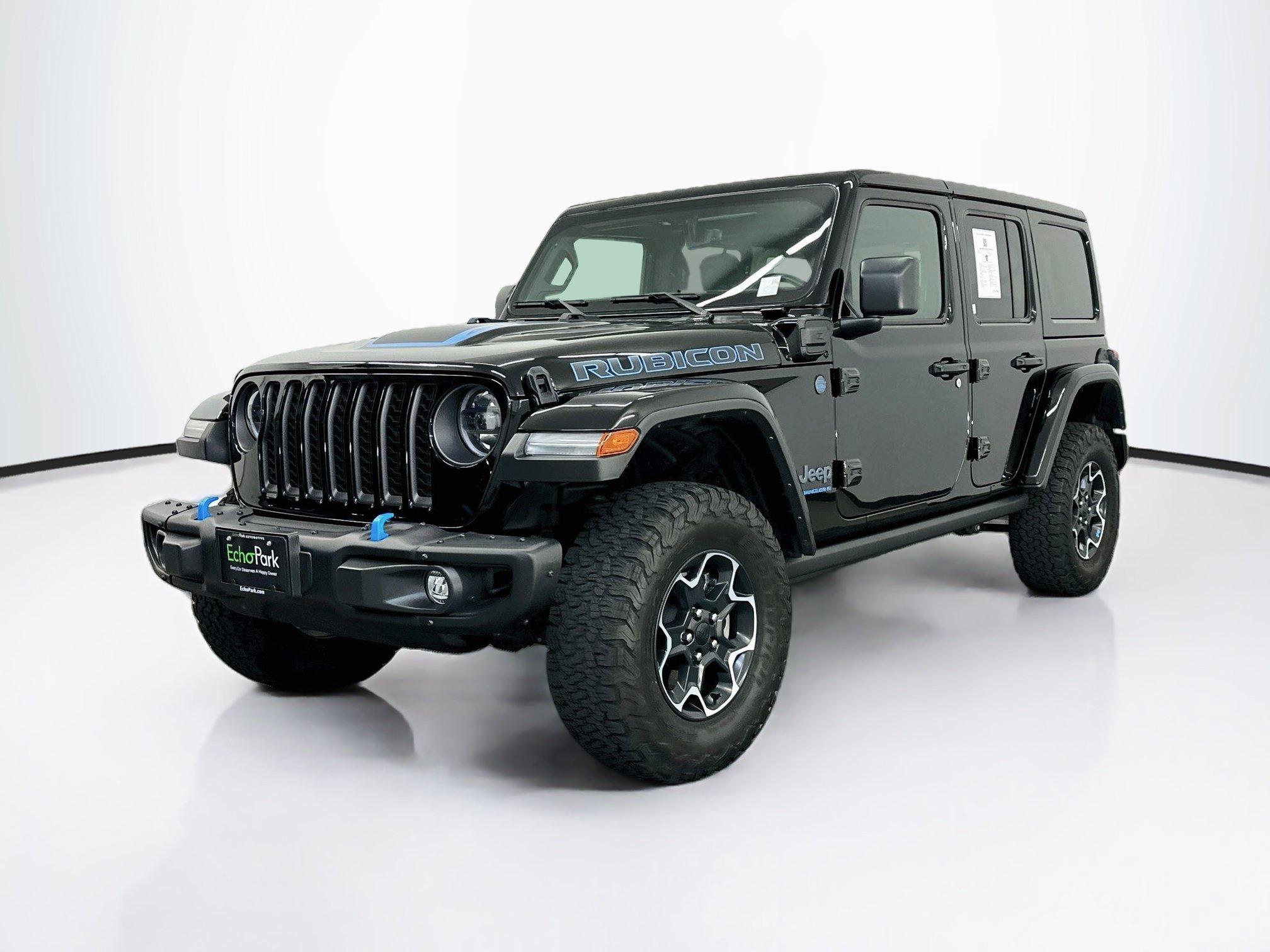 Used 2023 Jeep Wrangler Unlimited Rubicon 4xe w/ Steel Bumper Group AWD/4WD image 3