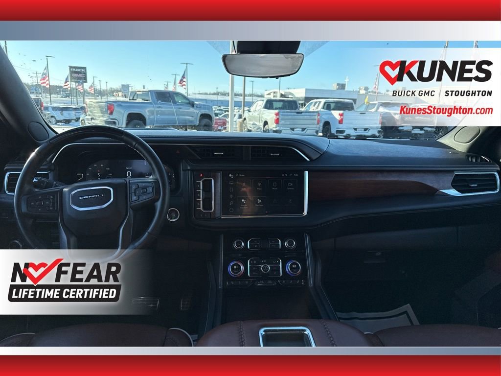 Used 2024 GMC Yukon XL Denali Ultimate AWD/4WD image 34