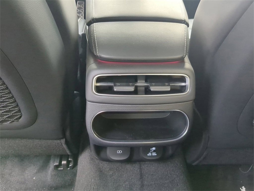 Used 2025 Genesis GV70 3.5T Sport w/ Sport Advanced Package image 14