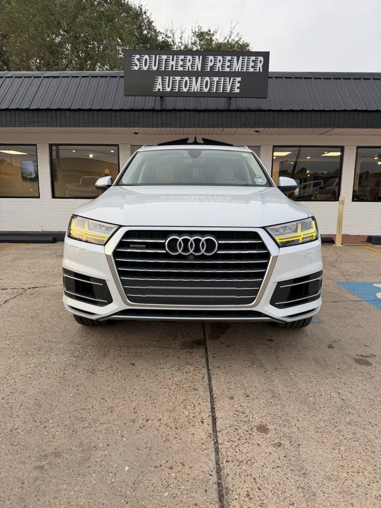 Used 2017 Audi Q7 3.0T Premium Plus image 2