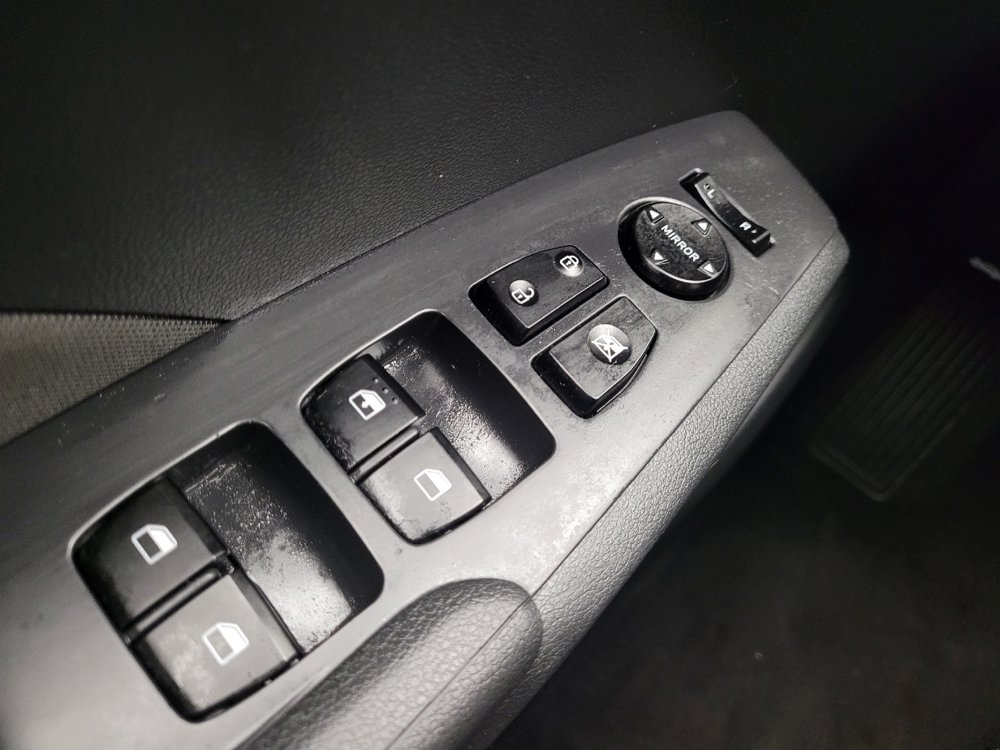 Used 2022 Hyundai Accent SE FWD image 27