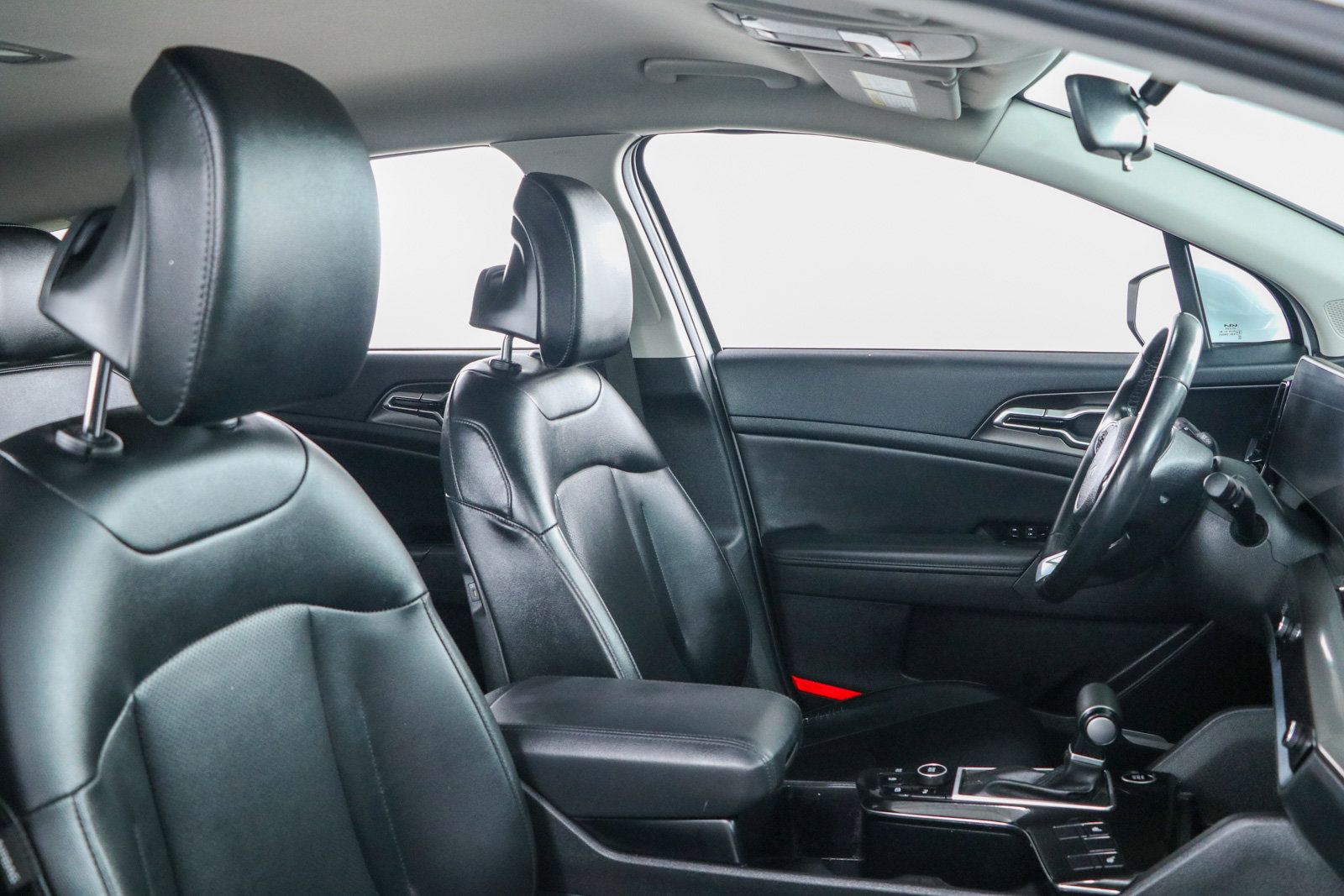 Used 2023 Kia Sportage EX FWD image 26