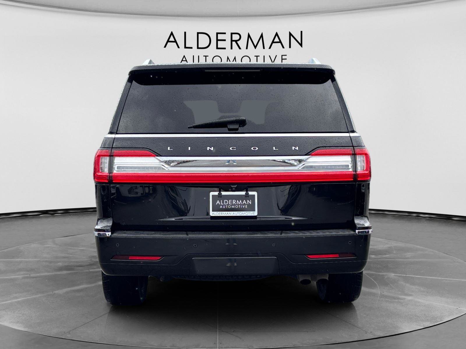 Used 2021 Lincoln Navigator Reserve w/ Equipment Group 208A AWD/4WD image 5
