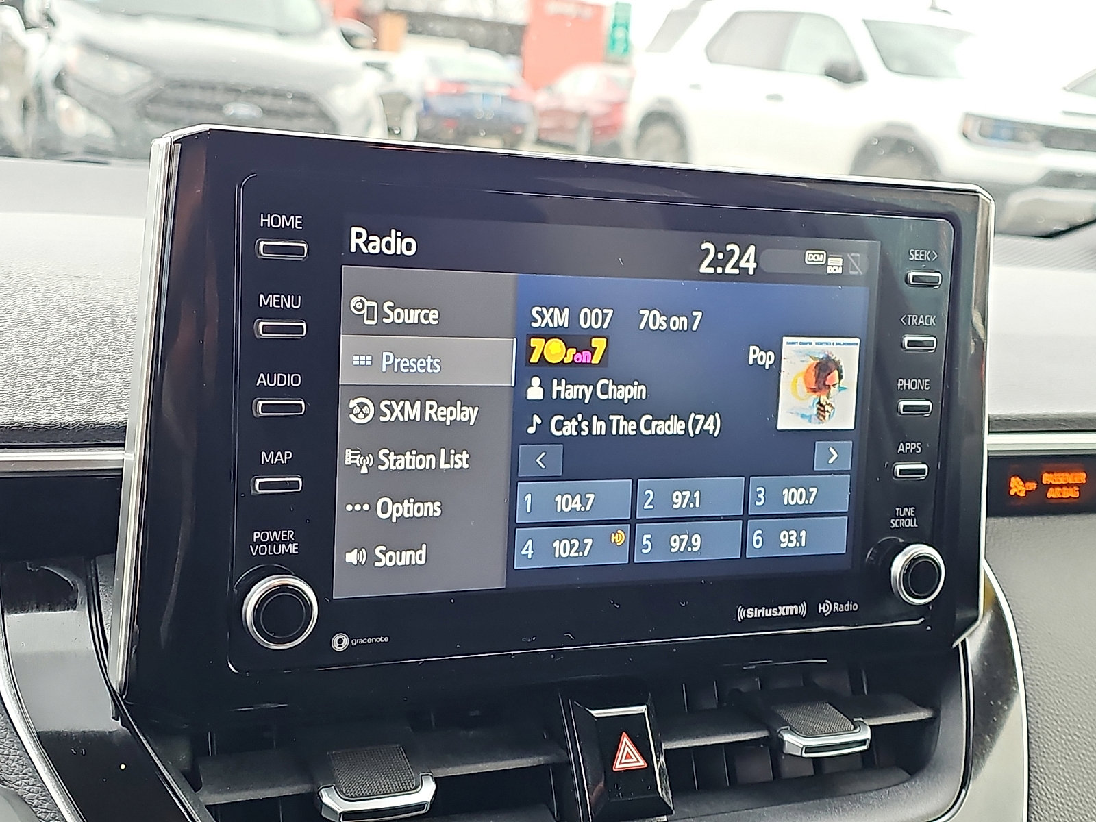 Used 2020 Toyota Corolla SE w/ SE Preferred Package image 16