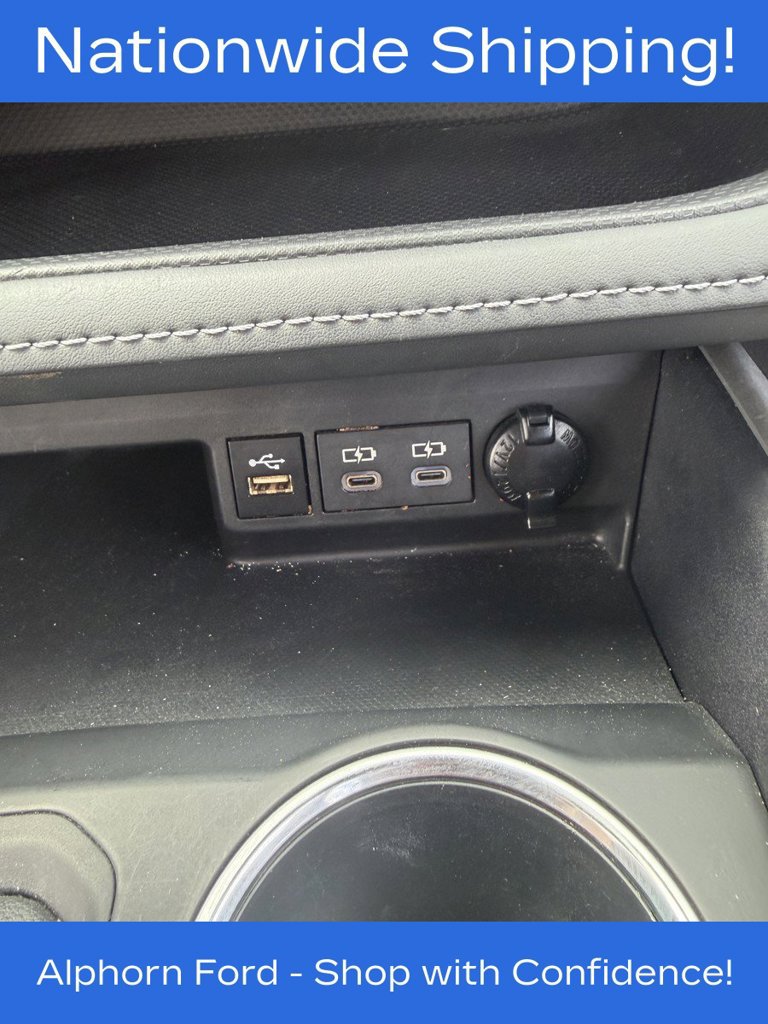Used 2024 Toyota Highlander LE AWD/4WD image 25