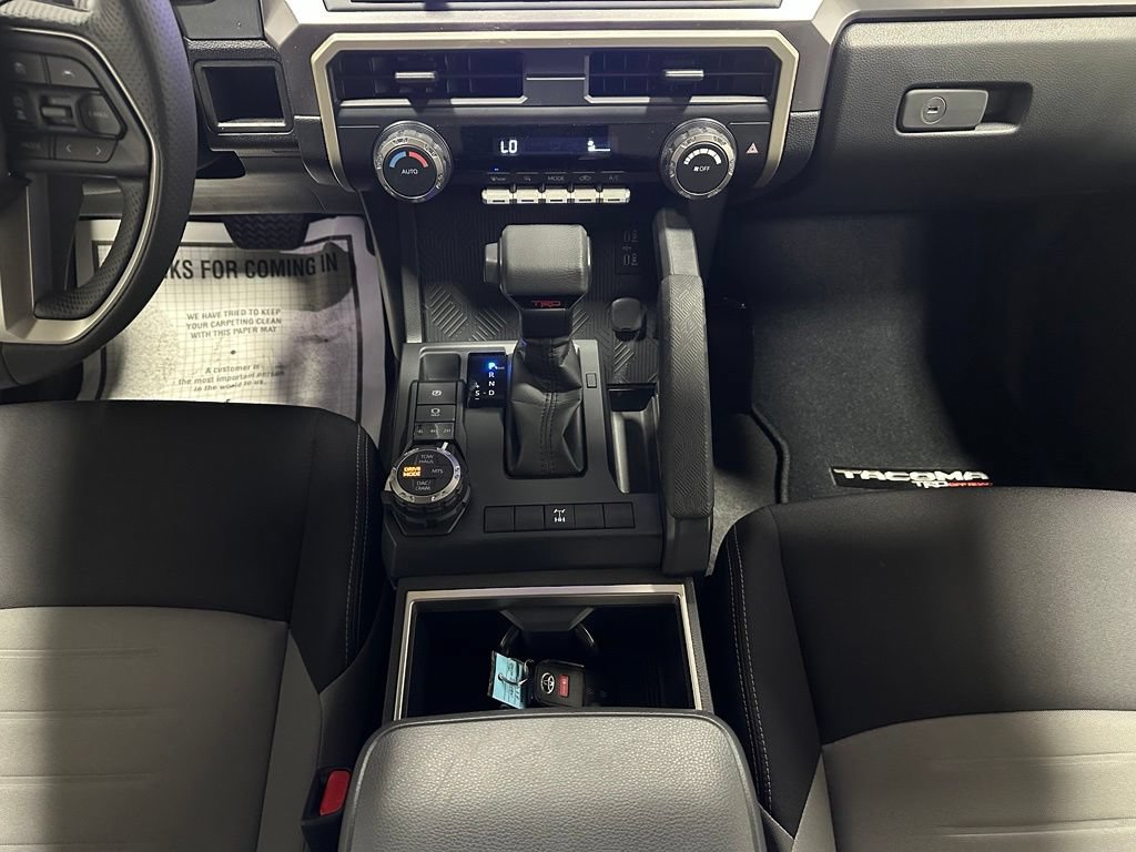 Used 2026 Toyota Tacoma TRD Off-Road AWD/4WD image 37