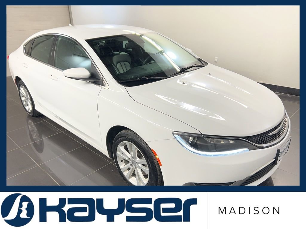 Used 2017 Chrysler 200 Limited Platinum image 1