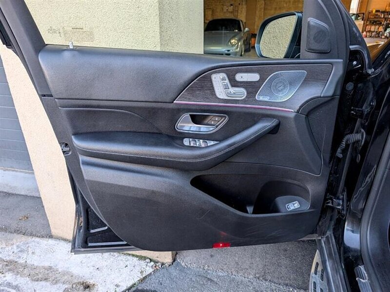 Used 2020 Mercedes-Benz GLE 450 4MATIC image 18