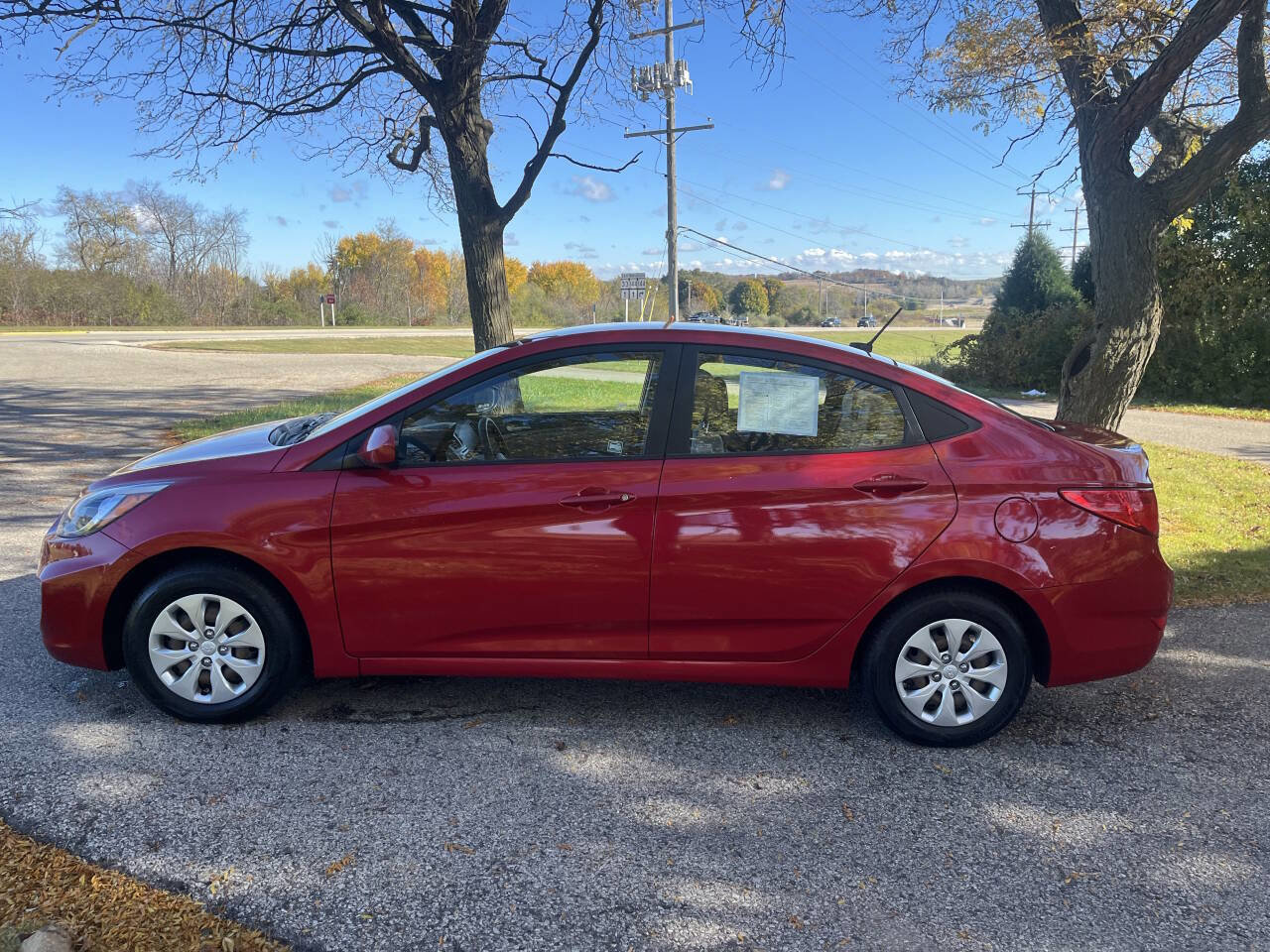 Used 2016 Hyundai Accent SE image 2