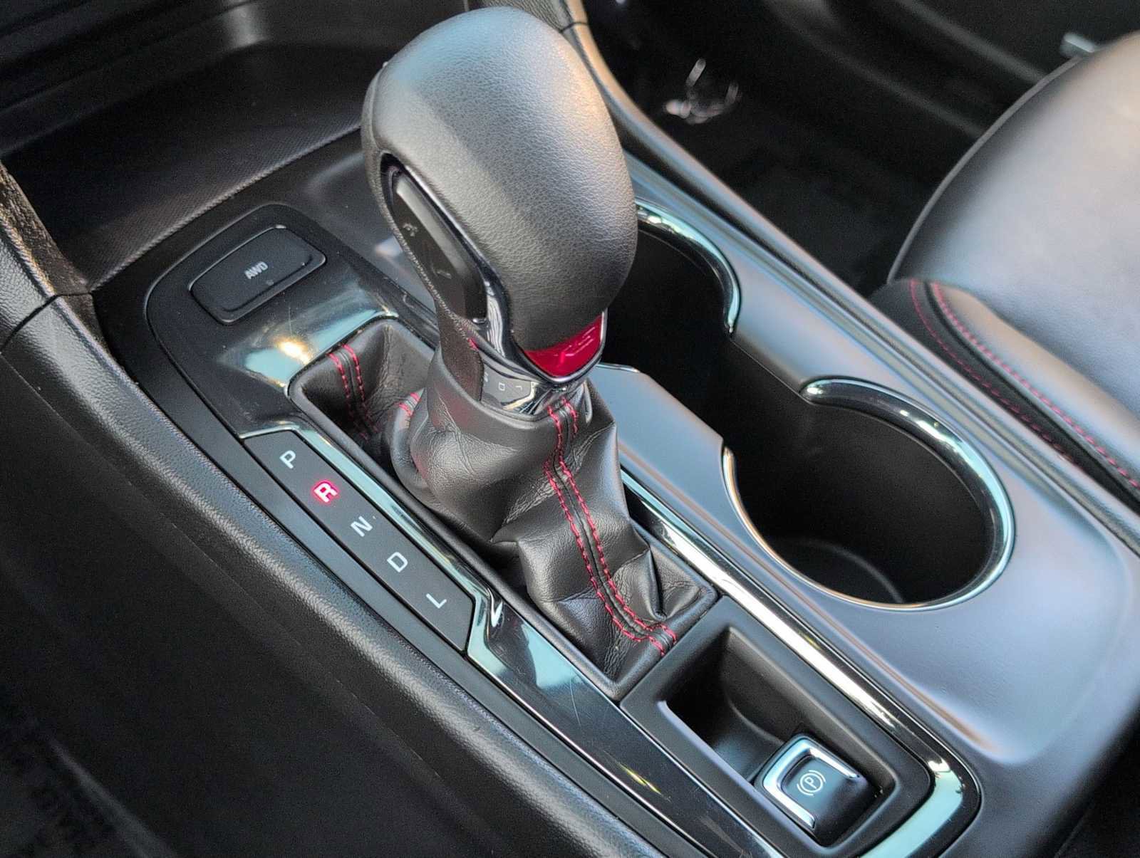 Used 2022 Chevrolet Equinox RS w/ RS Leather Package image 32