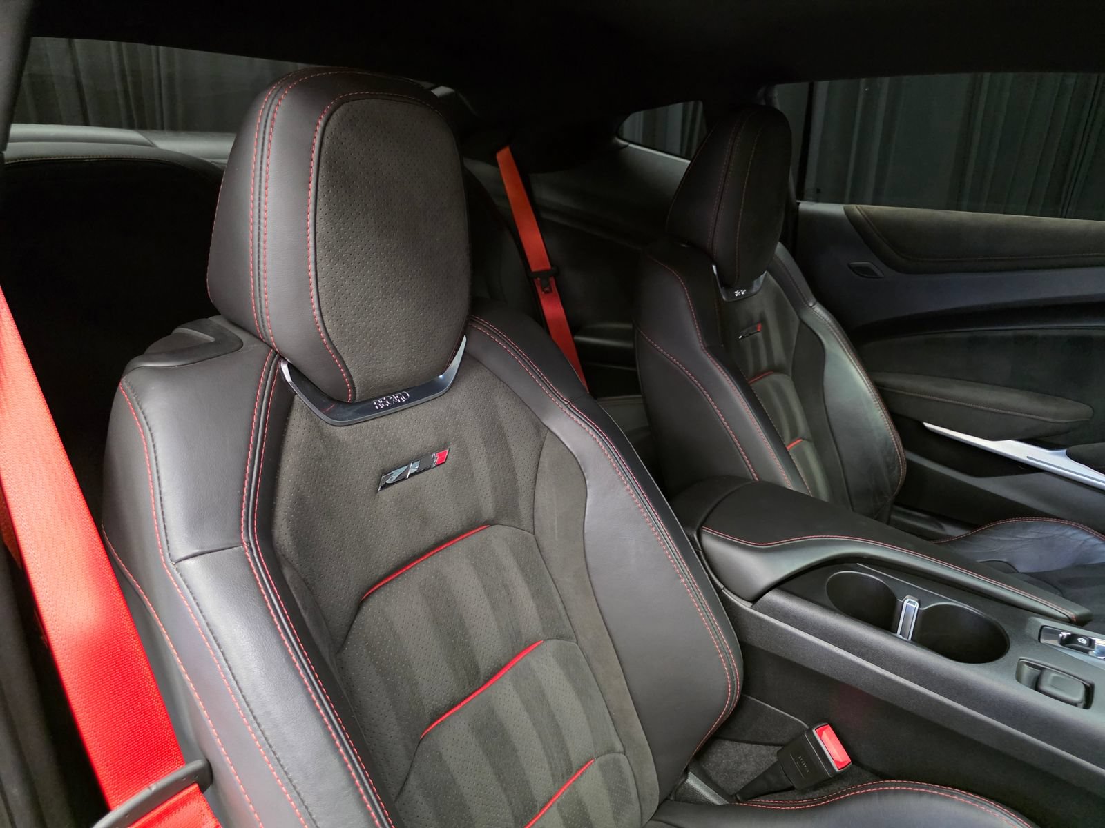 Used 2017 Chevrolet Camaro ZL1 RWD image 35