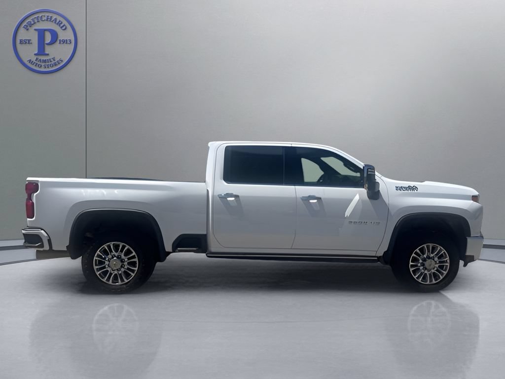 Used 2023 Chevrolet Silverado 2500 High Country w/ LPO, Hitch Package AWD/4WD image 9