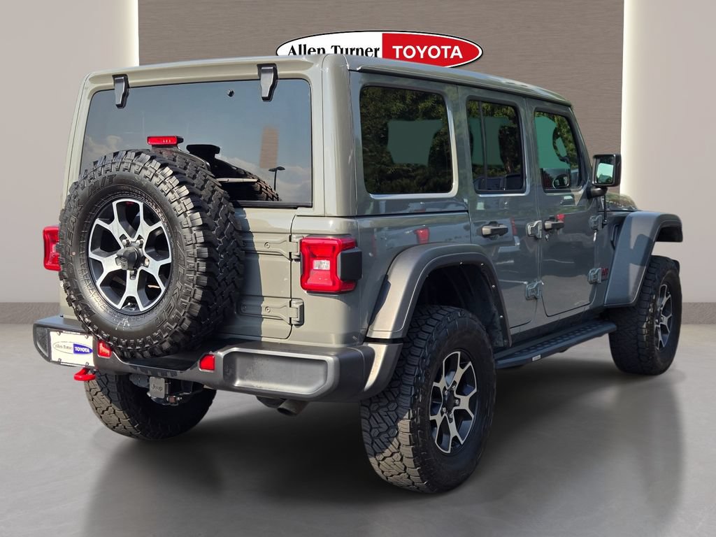 Used 2023 Jeep Wrangler Unlimited Rubicon w/ LED Lighting Group AWD/4WD image 7