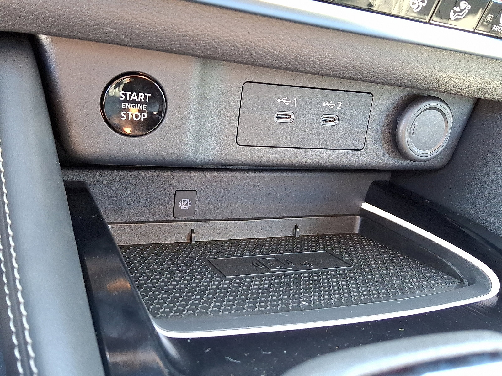 New 2026 Nissan Rogue Platinum w/ Platinum Premium Package image 13