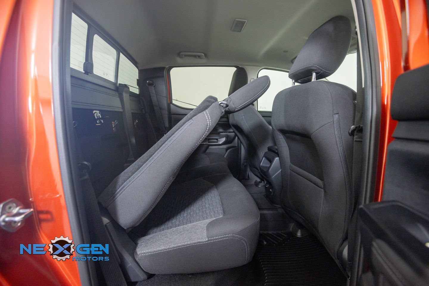 Used 2024 Ford Ranger XLT w/ Equipment Group 301A High AWD/4WD image 37