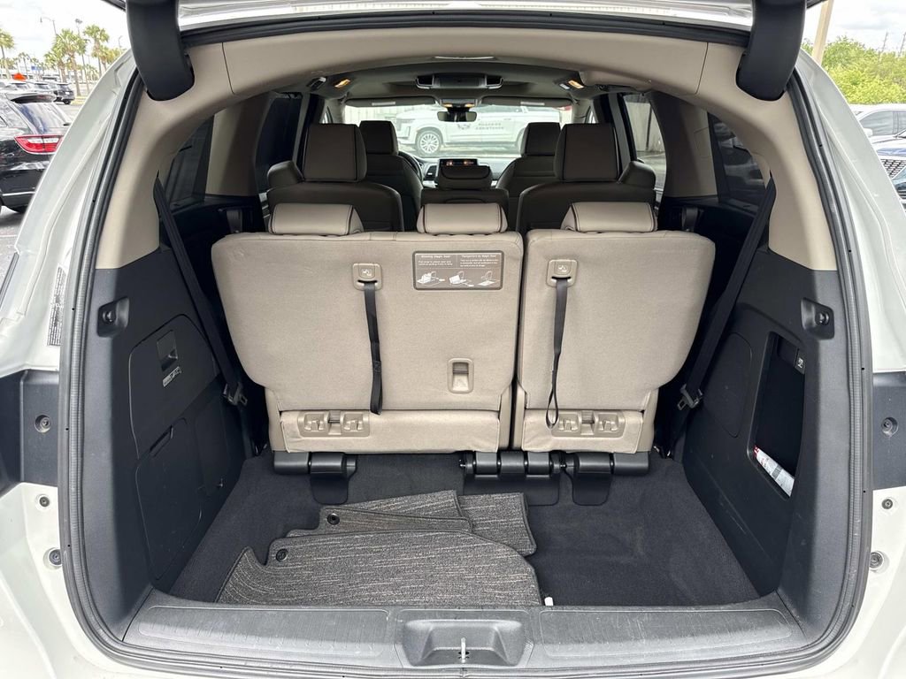 Used 2021 Honda Odyssey Elite image 11