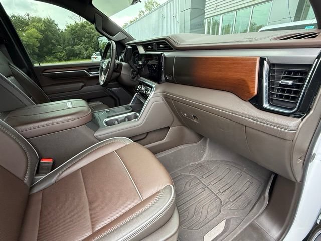 Used 2024 GMC Sierra 2500 Denali w/ Denali Reserve Package AWD/4WD image 17