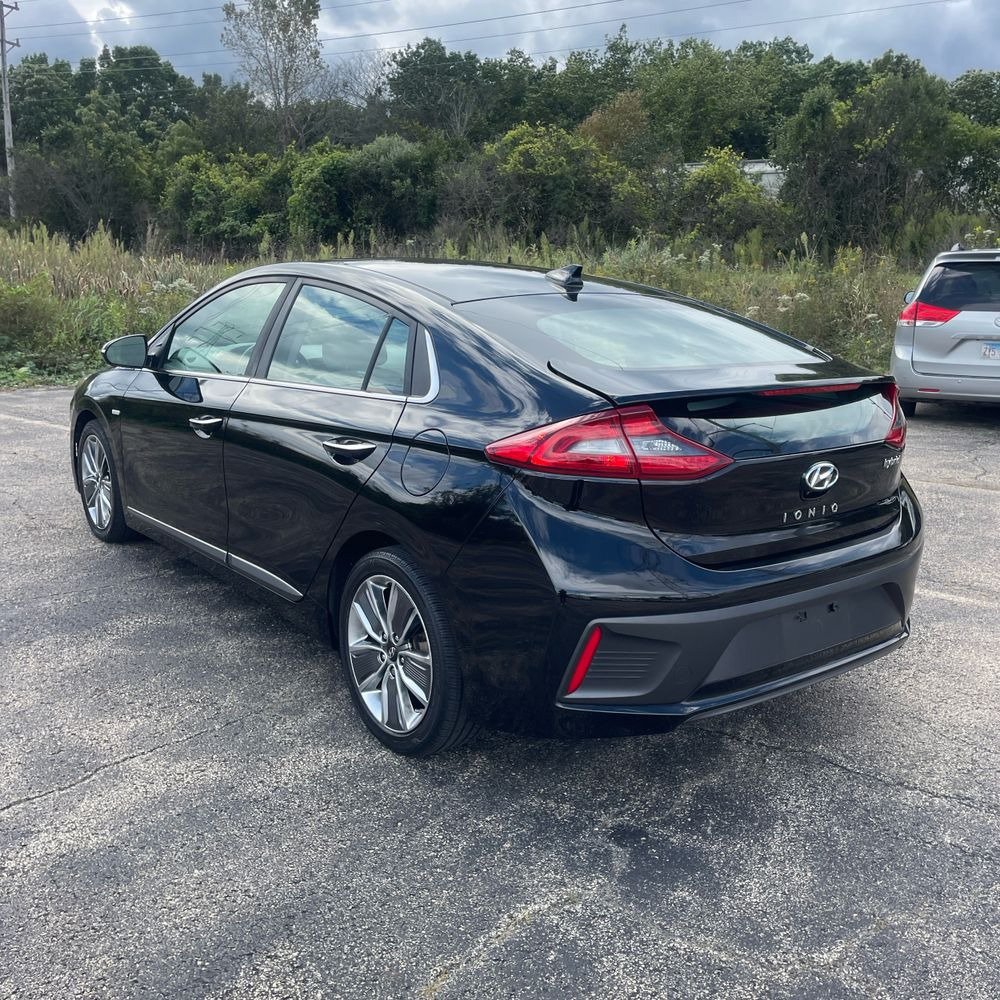 Used 2018 Hyundai Ioniq Limited FWD image 4