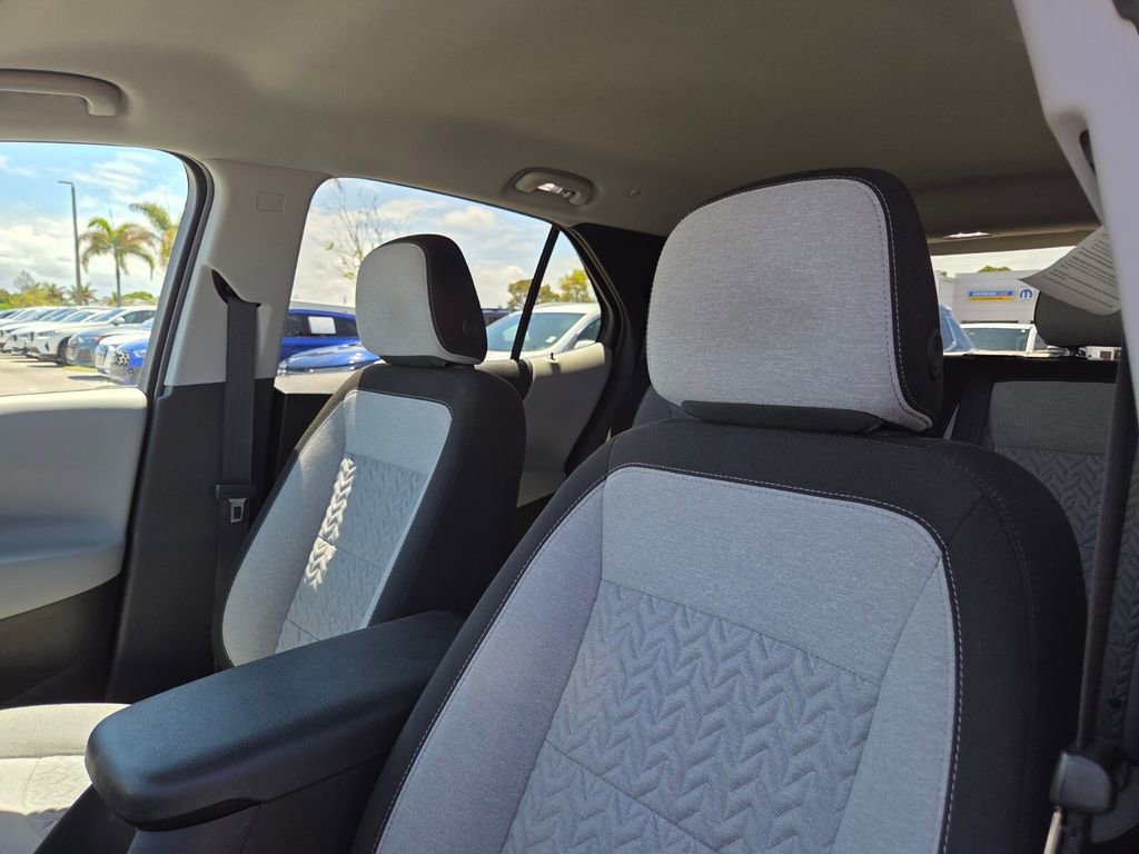 Used 2024 Chevrolet Equinox LT FWD image 21