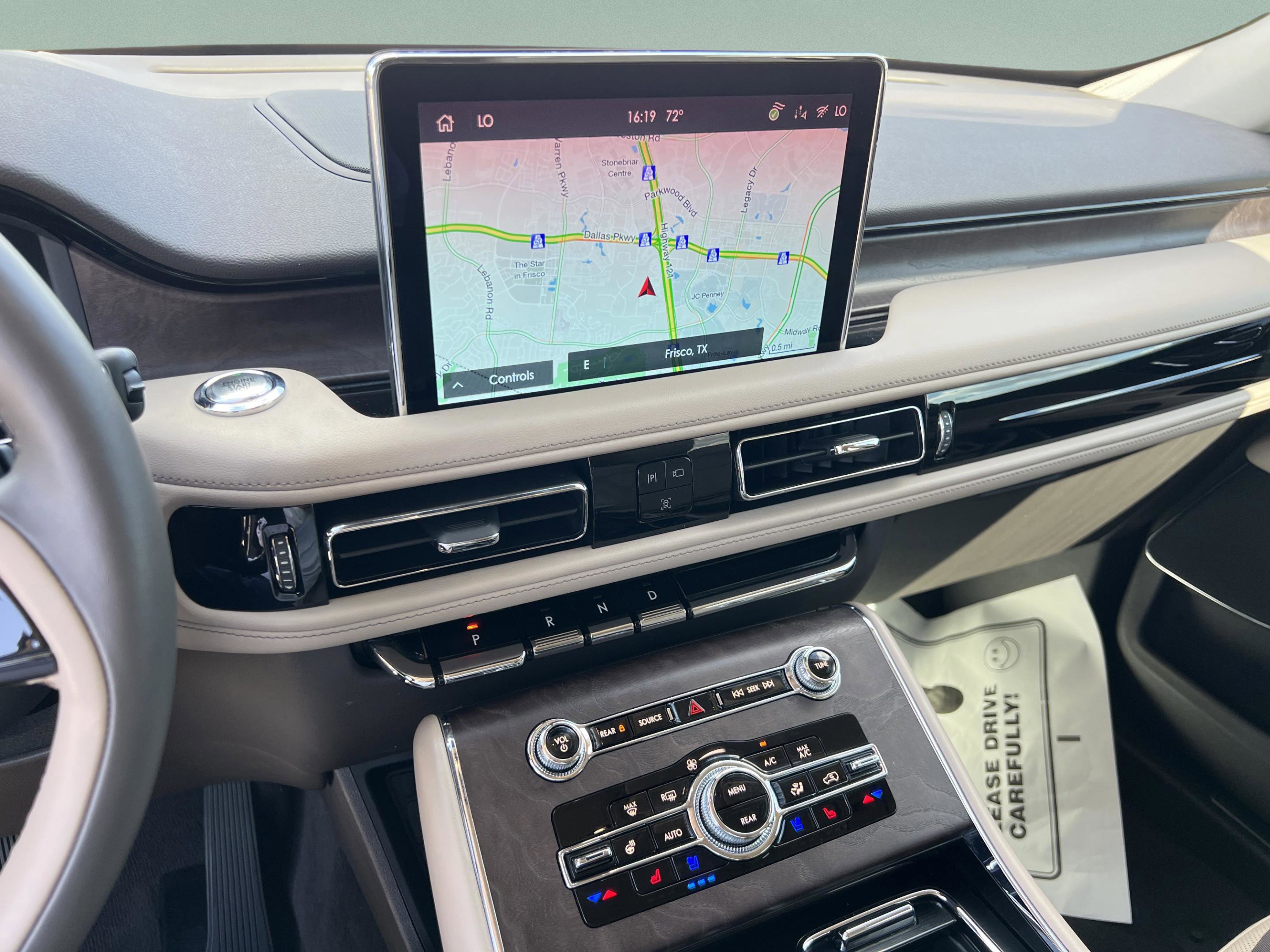 Used 2023 Lincoln Aviator Reserve w/ Equipment Group 201A image 16