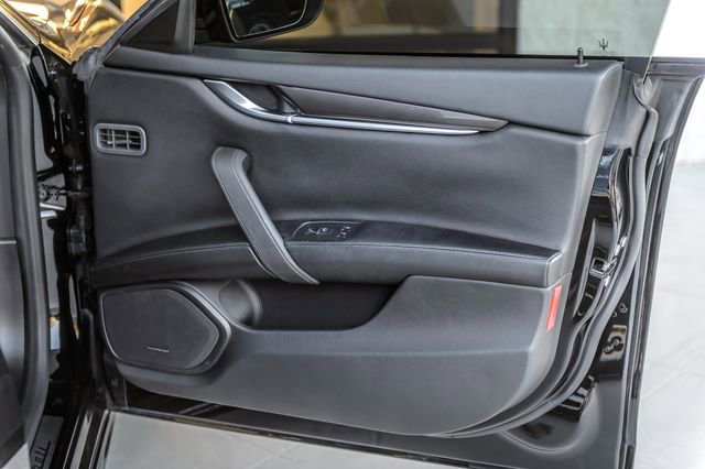 Used 2018 Maserati Ghibli GranSport image 55