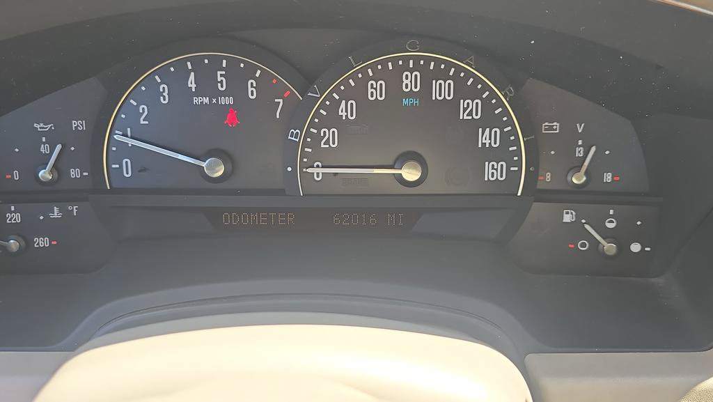 Used 2005 Cadillac XLR RWD image 16
