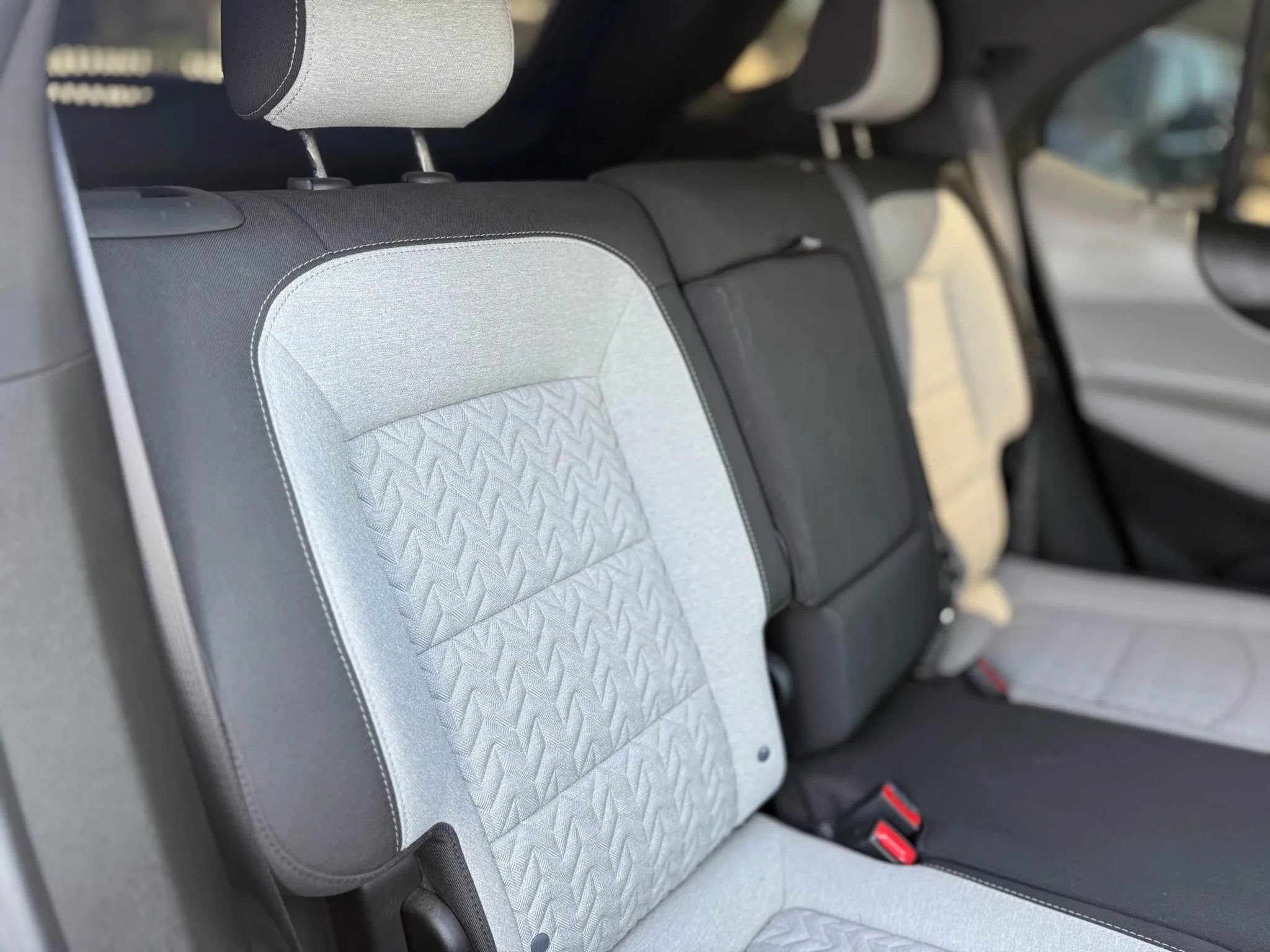 Used 2022 Chevrolet Equinox LS w/ LS Convenience Package FWD image 19
