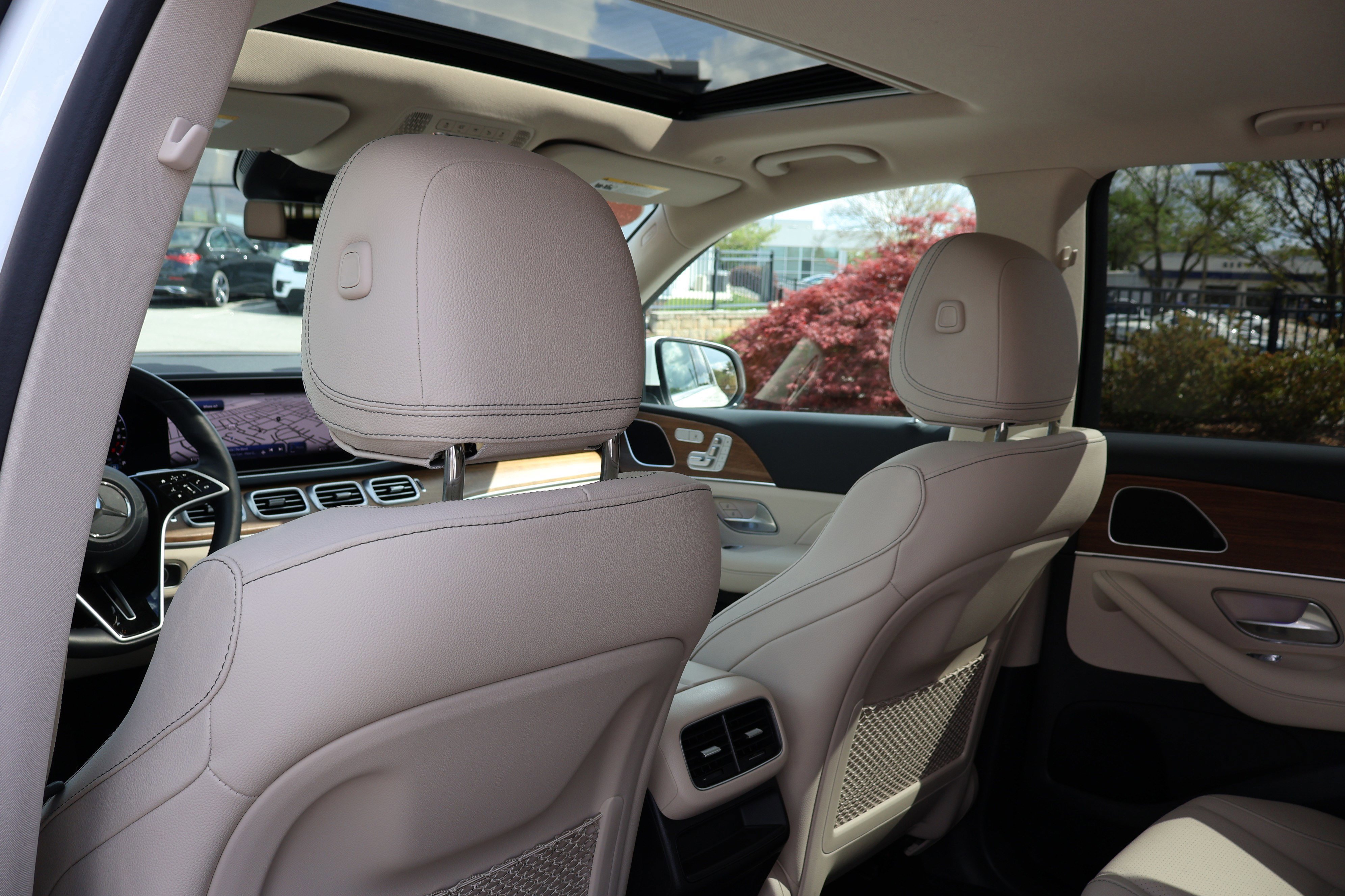 Certified 2025 Mercedes-Benz GLE 450e 4MATIC image 18