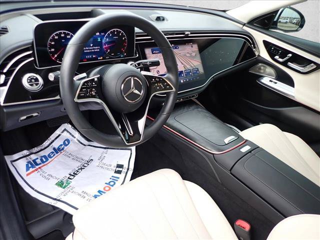 Used 2025 Mercedes-Benz E 350 4MATIC Sedan image 9