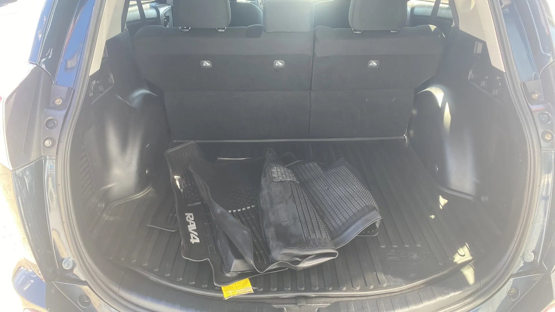 Used 2018 Toyota RAV4 LE w/ All Weather Liner Package image 13