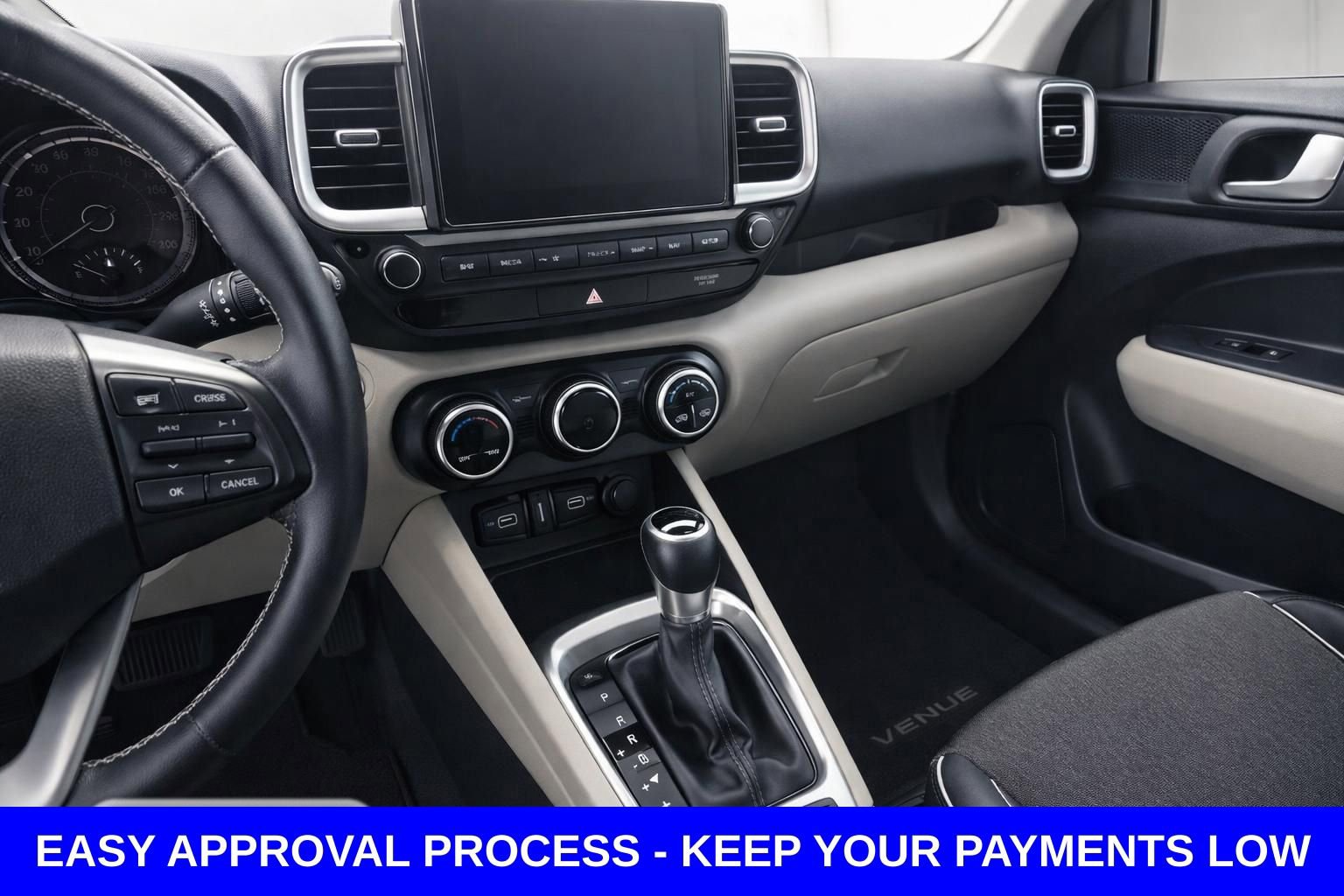 Used 2022 Hyundai Venue Limited image 12