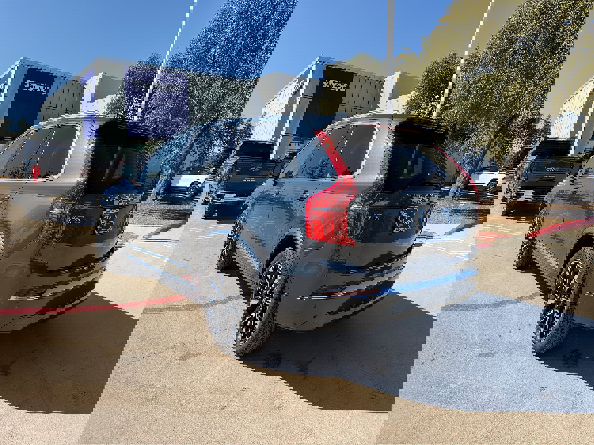 Certified 2024 Volvo XC90 B6 Plus w/ Protection Package Premier image 4