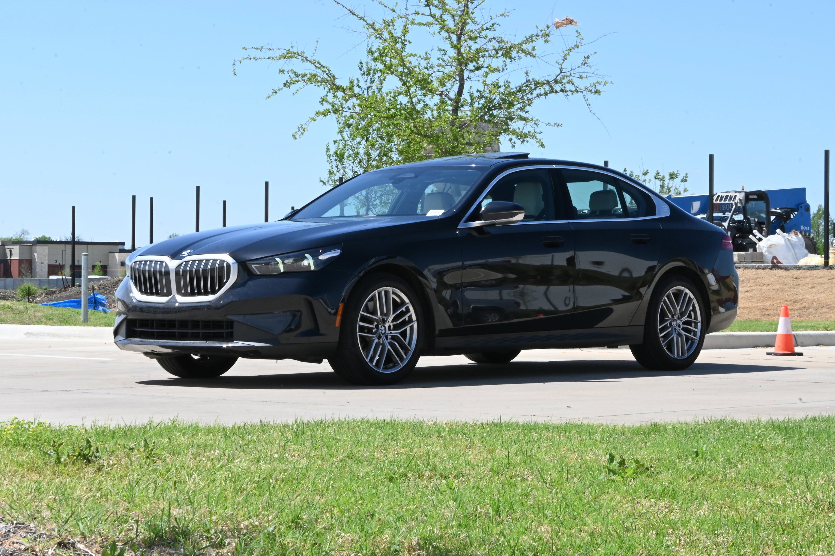 Certified 2024 BMW 530i w/ Convenience Package image 5