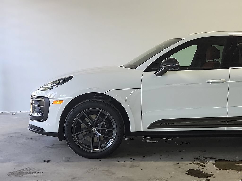 New 2026 Porsche Macan Turbo AWD/4WD image 6