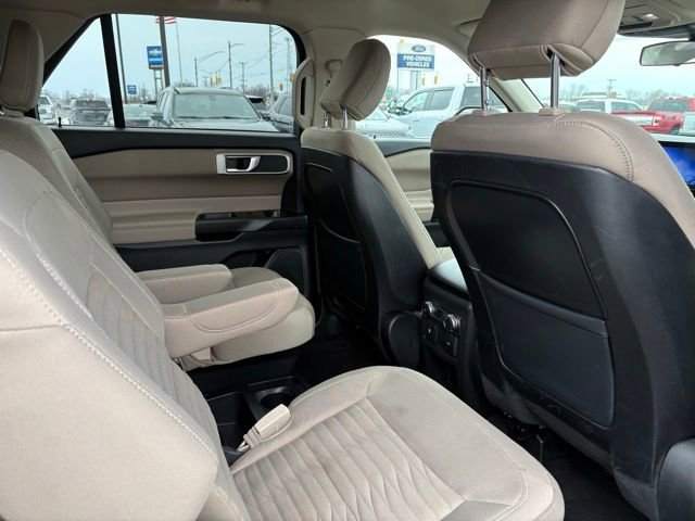 Used 2020 Ford Explorer XLT w/ Class III Trailer Tow Package image 9