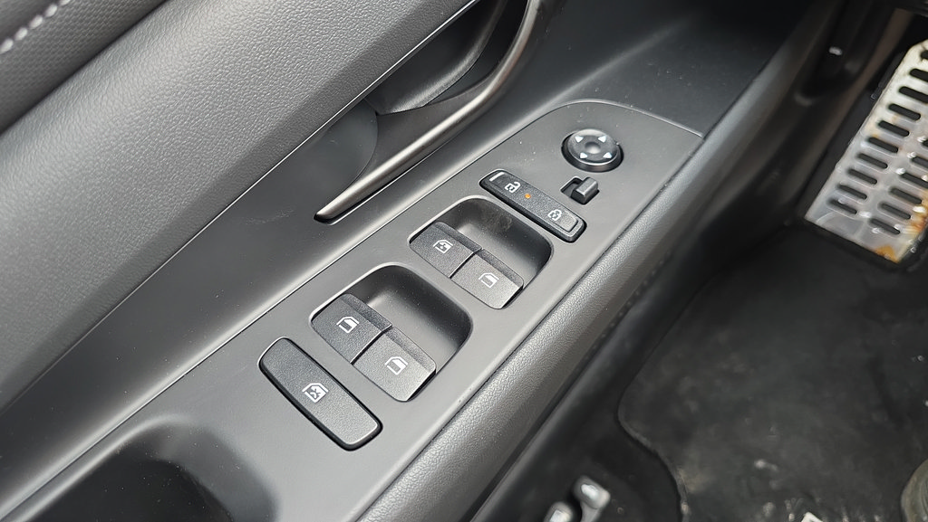 New 2026 Hyundai Elantra SEL Sport Premium FWD image 23